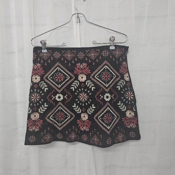 Andree by Unit Black Pink Floral Embroidered Faux Leather Mini Skirt Boho M - Picture 1 of 11